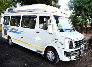 18 Seater Tempo Traveller